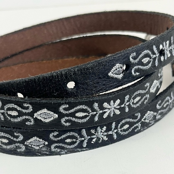 LUCKY BRAND Black Leather Silver Embroidered Belt Women’s Size L / XL - Picture 4 of 11